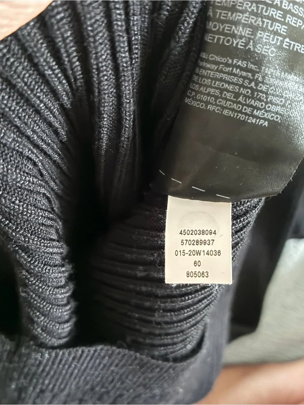 White House Black Market WHBM Black Ribbed Snap-Front Henley Sweater sz S